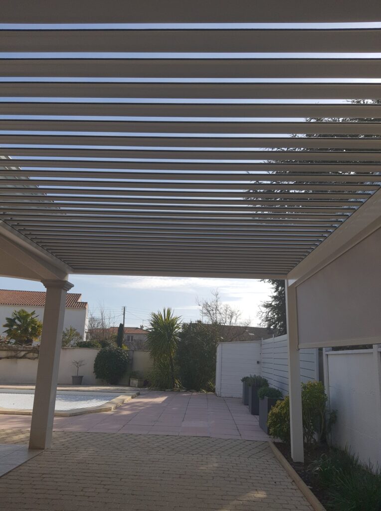 Pergola bioclimatique